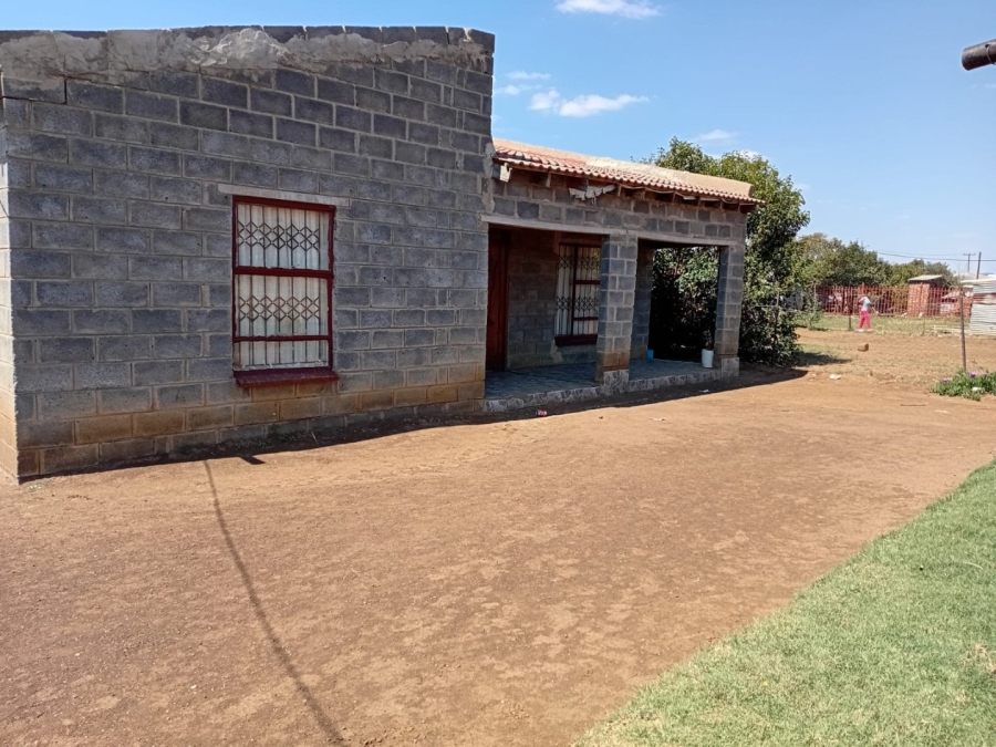  Bedroom Property for Sale in Botshabelo R Free State
